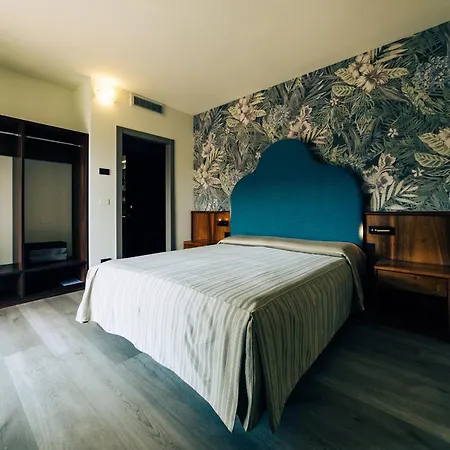 Hotel Continental Lovere