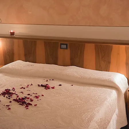 Continental Hotel Lovere