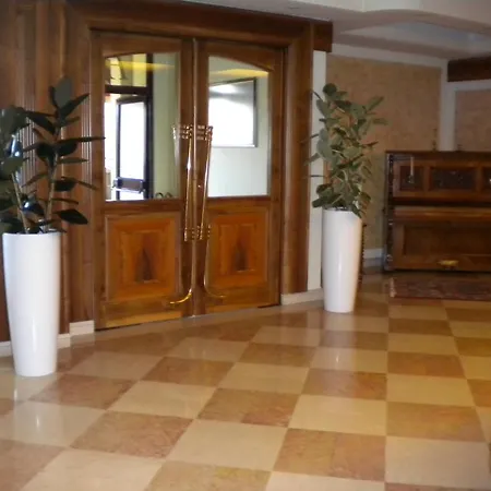 Continental Hotel