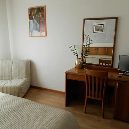 Continental Hotel 3*
